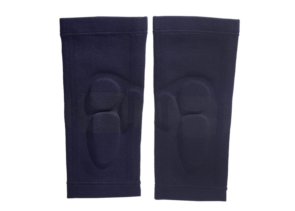 Schwarze Knieschützer